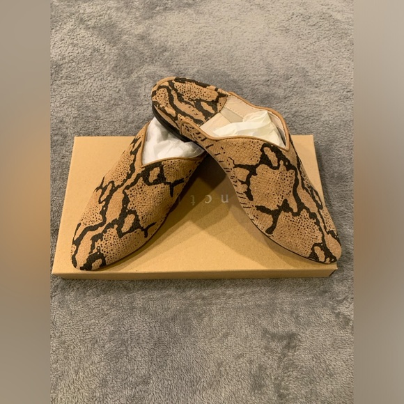 Sanctuary Shoes - Sanctuary Tan and Black snake skin Patterned Shoes